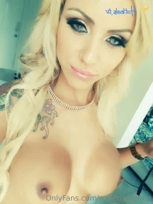 Melodystarvip - Spectacular fuck dressed in red Download it only here