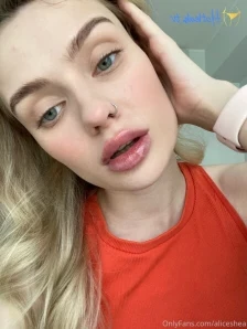 Aliceshea - annabelkayHello I m a shy and sweet girl in real life But