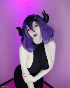 Roxymadness - I m not used to let people gifts me things but in case part 16