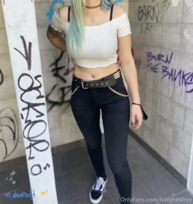 Hollyhellfree - 18 Tits and a little bit of pussey