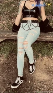 Hollyhellfree - https onlyfans com hollyhell