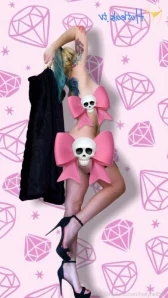 Hollyhellfree - 18 Tits and a little bit of pussey