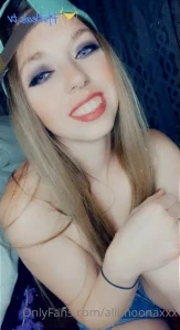 Allimoonaxxx - You walk in and see me like this what s your first