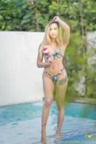 Kikii_kitten - I m back online everyone go head to my vip page and sub