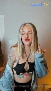 Brookes_world - My ass is calling can you hear it