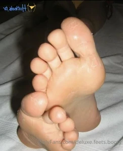 Deluxe.feets.booty - Love my nylons gefallen sie euch auch feed fuesse