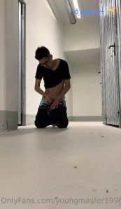 Youngmaster1996 - GETTING EXCITED IN PUBLIC IN RED CHILE Had a nice