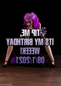 Itscasssiebxtch - Tip to see me take off my new bra 5- 3 pic bundle of part 5