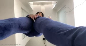 Miss_ross - DAY 47- Standing cumshot and thick milk