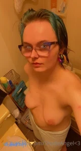 Shadeangel - Have a late night titty pic I m getting a filming space