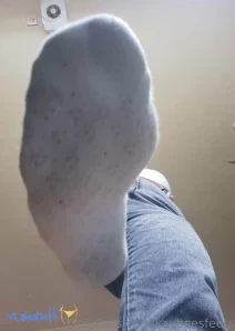Kaybeesfeets - How about a stomping Sunday