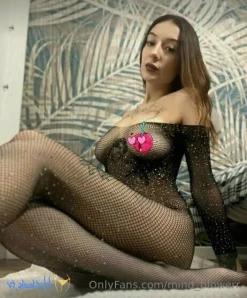 Mind_blowerr - Oops I did it again I played with your heart Got lost