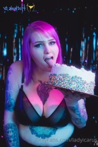 Ladyicarus - Want to raid my panty drawer