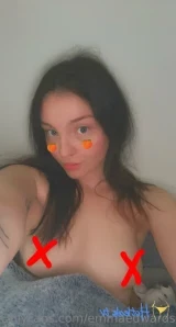 Emmaedwards1 - Tip to see the goods