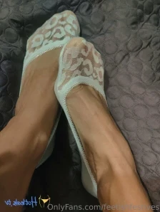 Feetishfestives - I need more more money for my new car Please send me