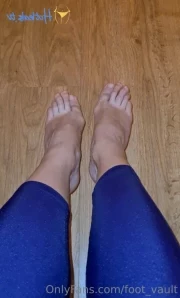 Foot_vault - Do you like sweaty socks