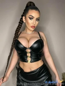 Alexandra.ale_free - Am 16 3k abonați in momentul de fata