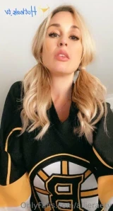 Allieraetv - Welcome So glad u found me here Hope you love my show Tap