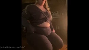 Myfatblondegf - Ass built by fast food