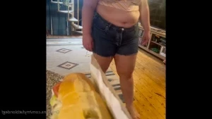 Myfatblondegf - Ate herself as big as the tub There isn t even room