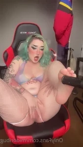 Midoribug - wanna put dis pussy on ur faceeee