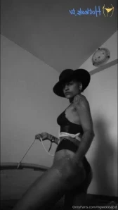 Liqweedacid - a schizophrenic serial killer clown