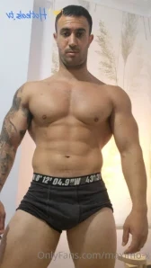 Maximo-x - Do you want to see what s hidden my pants If you tip me I