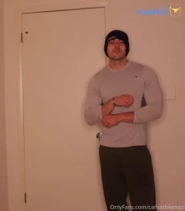 Camashkenazi - beard or no beard idk