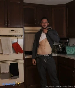 Camashkenazi - practicing angles with my new lighting part 2