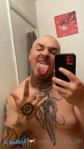 Gluttony_101 - We met on tiktok and made some different content for