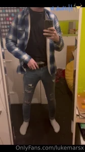 Lukemarsx - Wanking my big cock in the mirror before going upstairs to