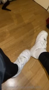 Lukemarsx - I want you under me like this begging me to cum all over