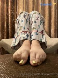 Footsiewithkitty - Having some footsie fun in my hotel room Wish there