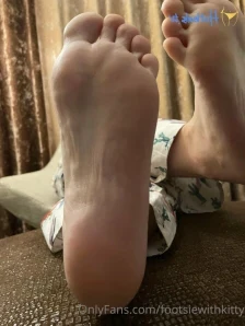 Footsiewithkitty - Love these Rugrats socks Love taking them off even