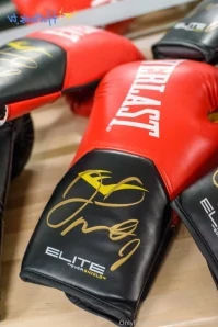 Floydmayweather - I m a local in cities around the world Another Miami