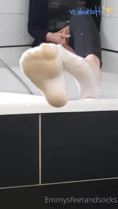 Emmyfeetandsocks - These socks are so smelly I didn t believe it till