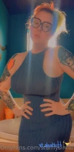 Starrlysinful - Can you guess what my absolute favorite thing to do is