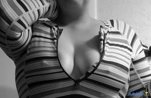 Alaskanchick - Hit up my girl if you d like some content from her