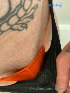 Tattoosxxx - Bulging and ready