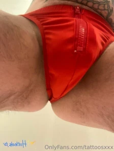 Tattoosxxx - Bulge in thong