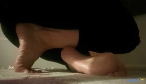 Anna_feet_crush_vore - Don t be shy you filthy naughty boy