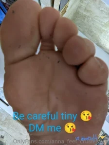 Anna_feet_crush_vore - Nobody will know