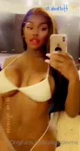 Alexisdevine - Let s have some fun with my she stick