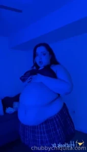 Chubbychiquita - saw another gal use her dildo like this and