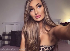 Lexadarkfree - EmilyBlossom1 RebyRoseFree LEXADARKFREE SOFIA_BLAC