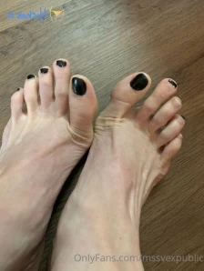 Mssvexpublic - Sweet pathetic little piggy - don t you want to watch