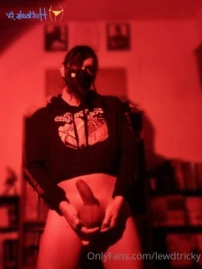 Lewdtricky - What are you doing down there You gonna do something for