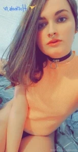 Pinkbitchy - havin a bed dayy heres some amy butt
