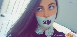 Pinkbitchy - the heat waves gone but im still feelin sick hopefully