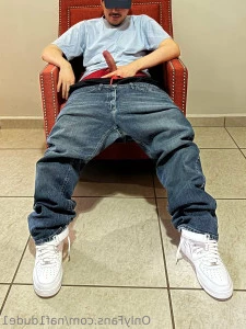 Naf1dude1 - Are u gonna clean my AF1s and then suck me dry